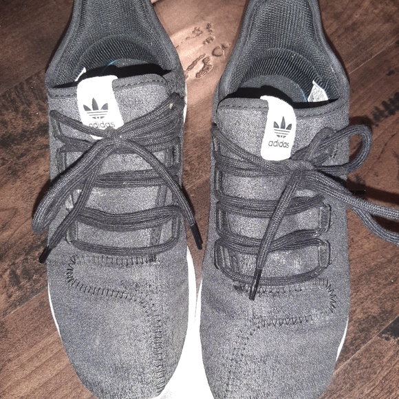 Adidas shoes - Picture 3 of 3